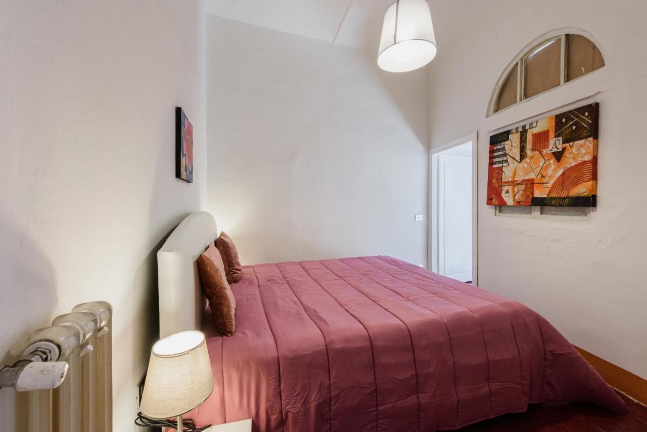 Santa Maria Novella Classic By Mmega Apartment