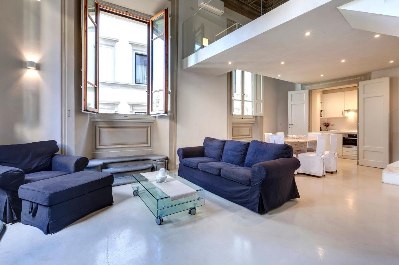 Apartment Gold