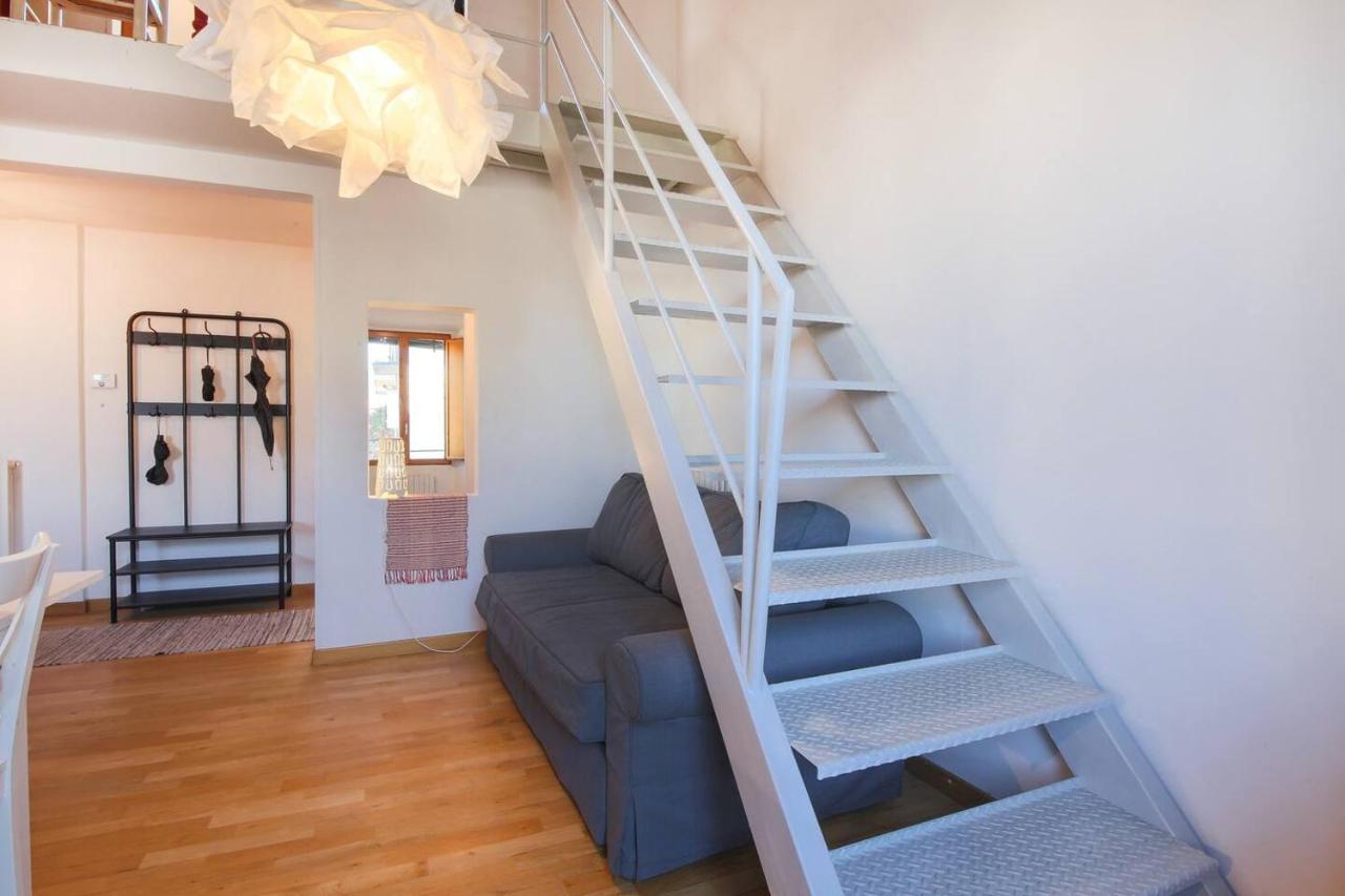 Florence- Giacomini 4 Bedroom Apartment *