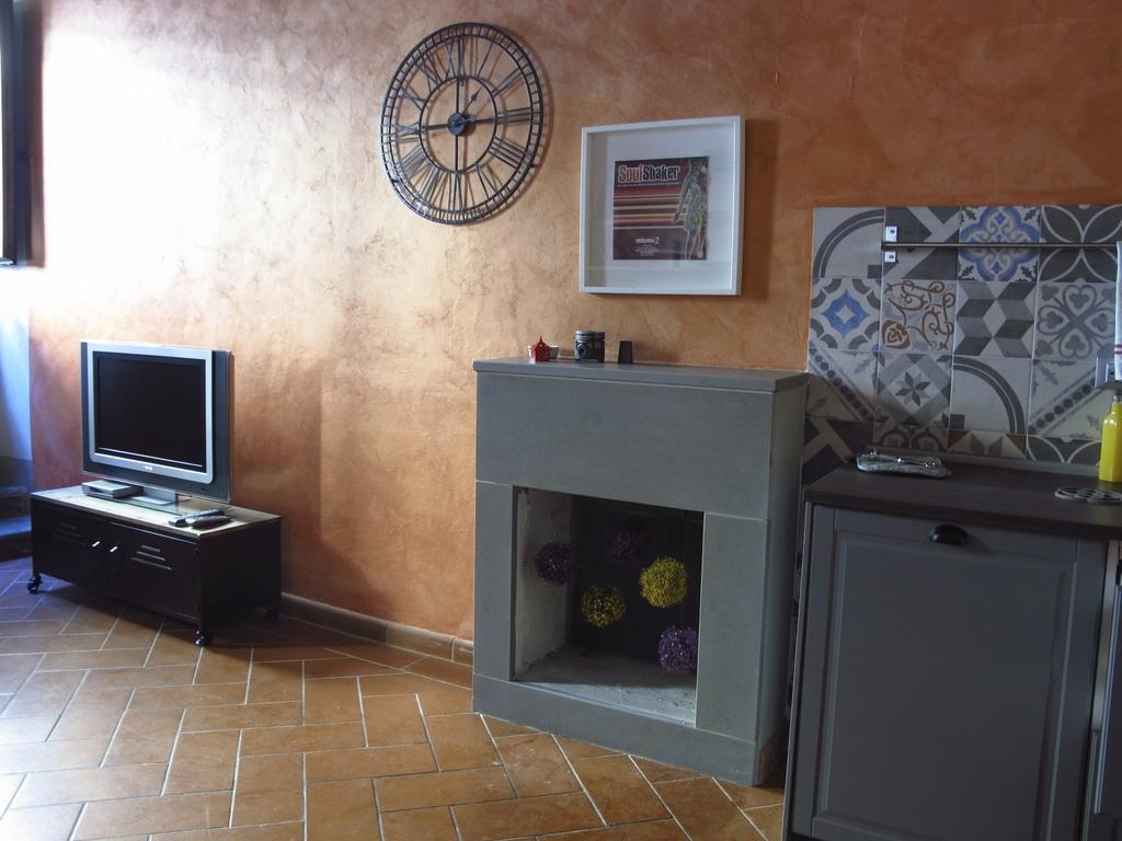 Casa Lorena Apartment *
