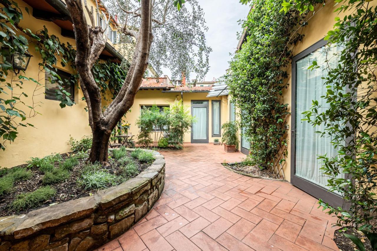 Santa Monaca Suites Maison d'hôtes Florence