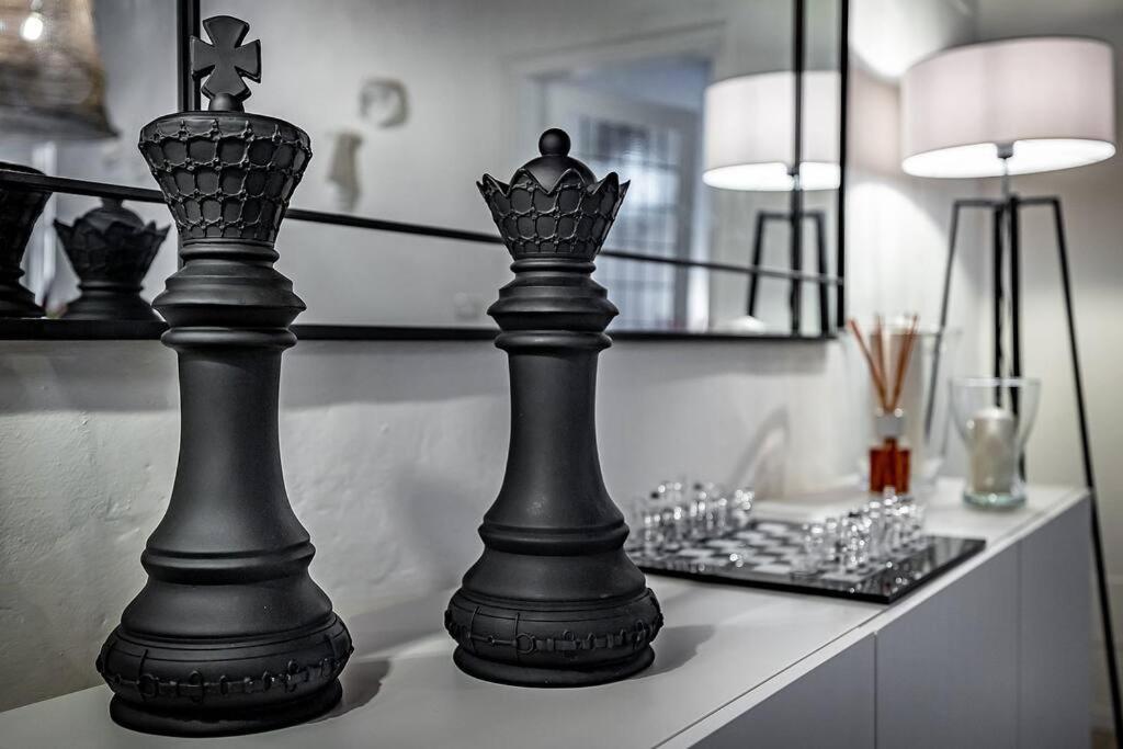 The Checkmate's House In * Florence
