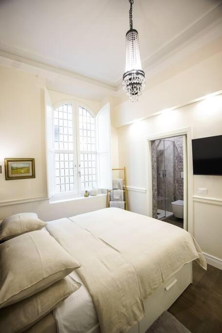 Apartment 3 Bedroom Modern Luxury In