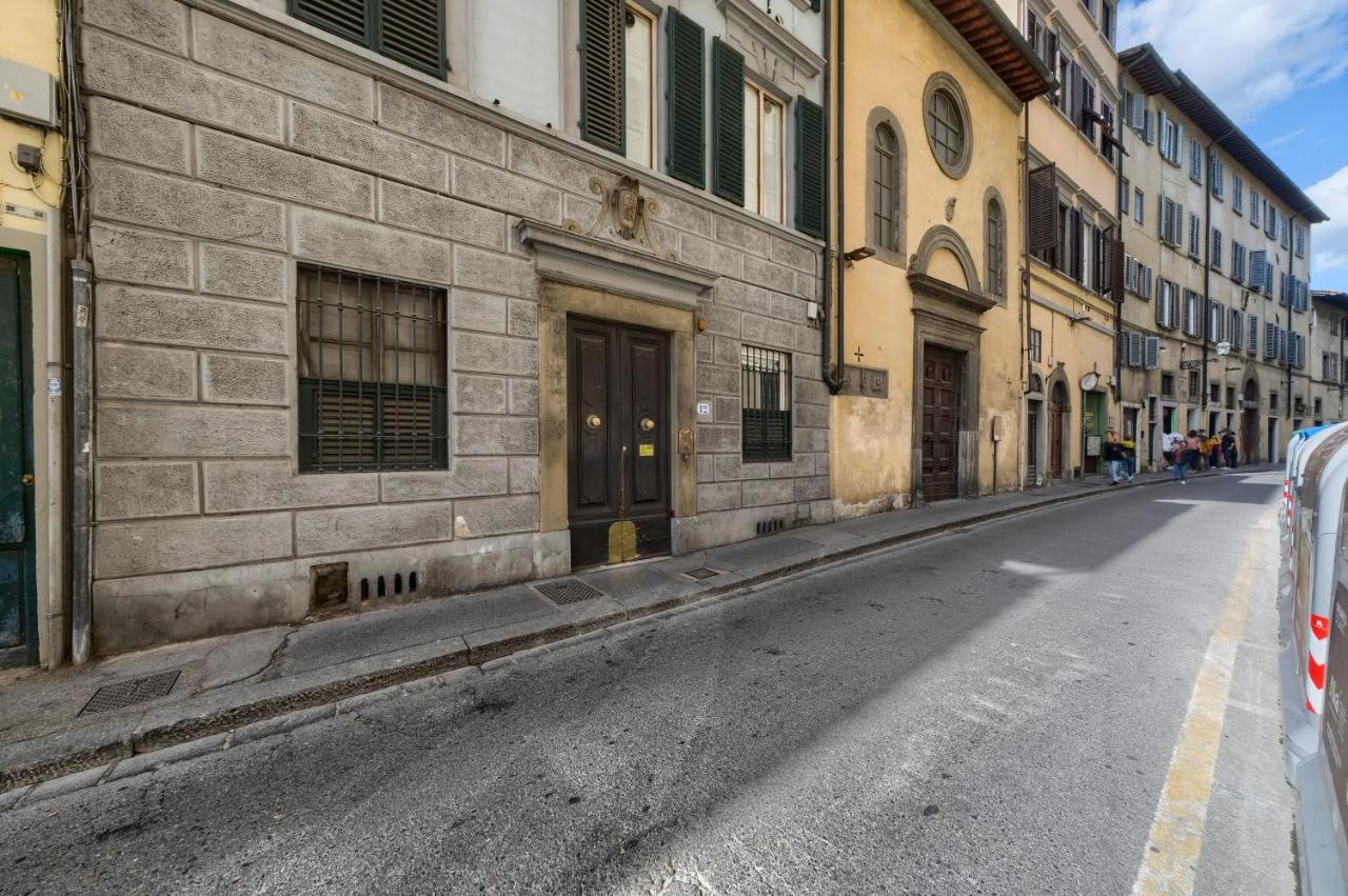 Pitti Design Apartment Florence