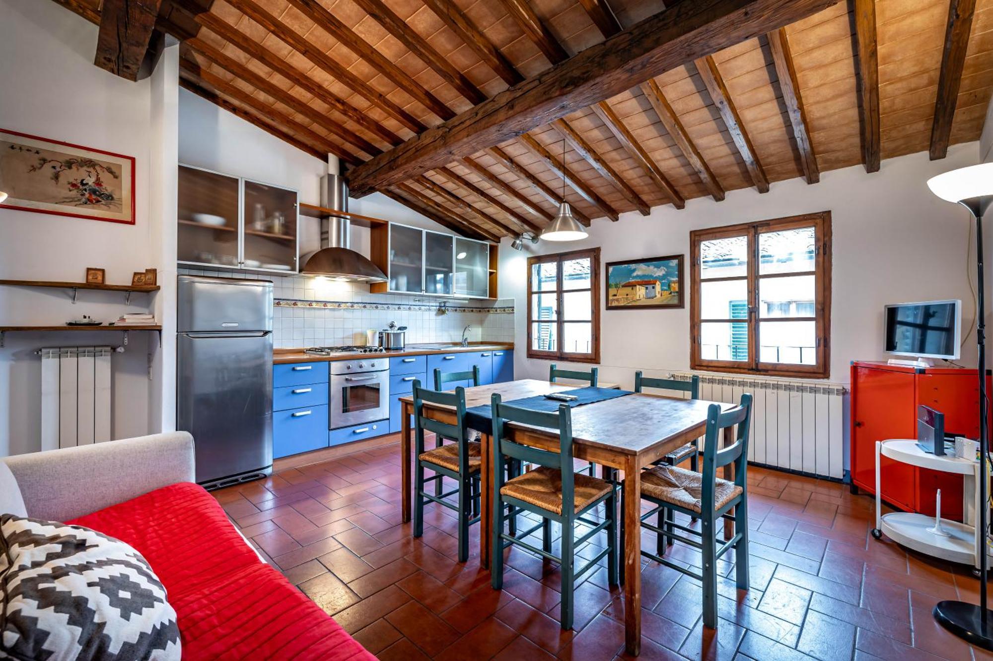Roommo Oltrarno Apartment