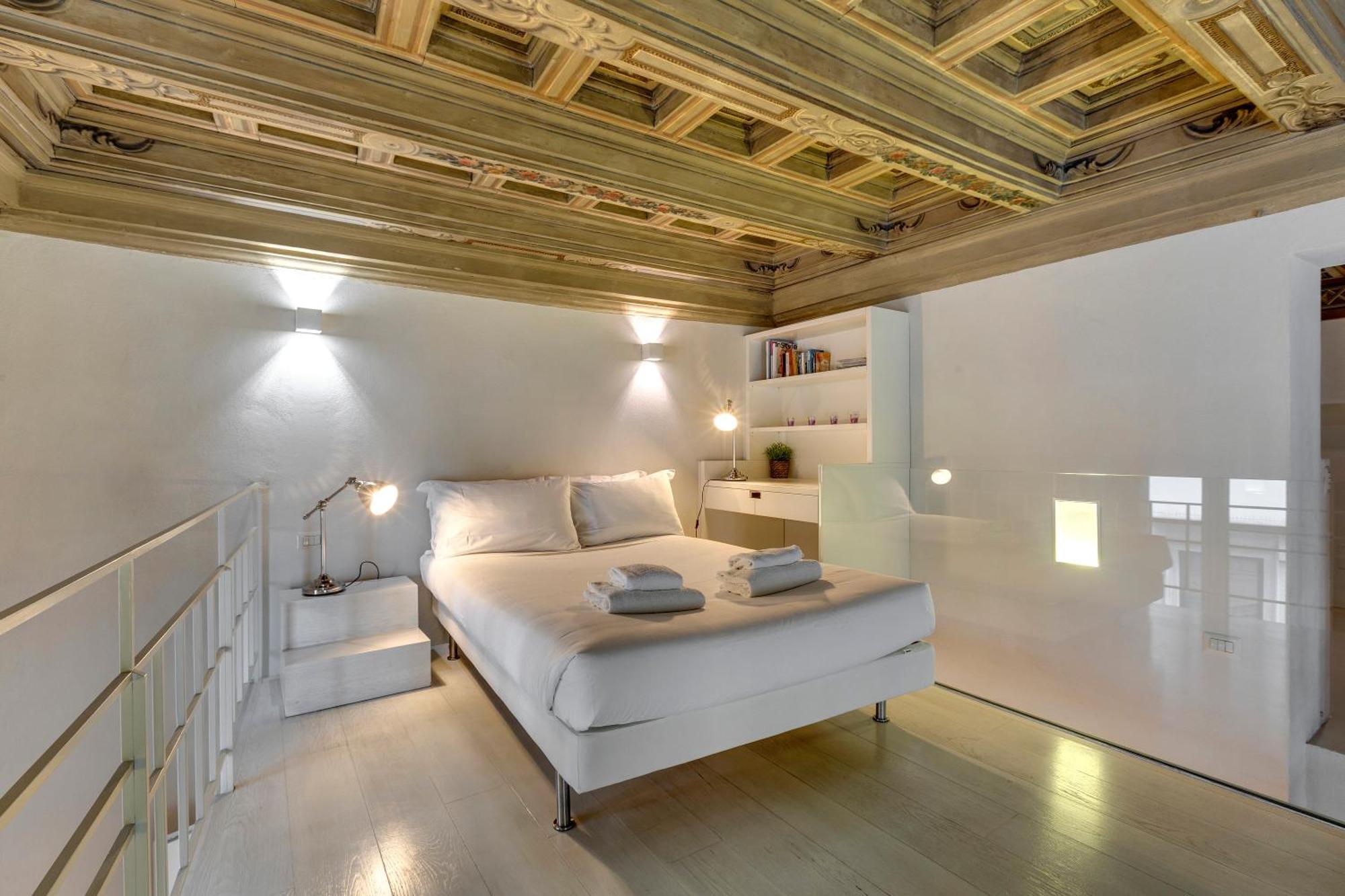 Gold Apartment Florence