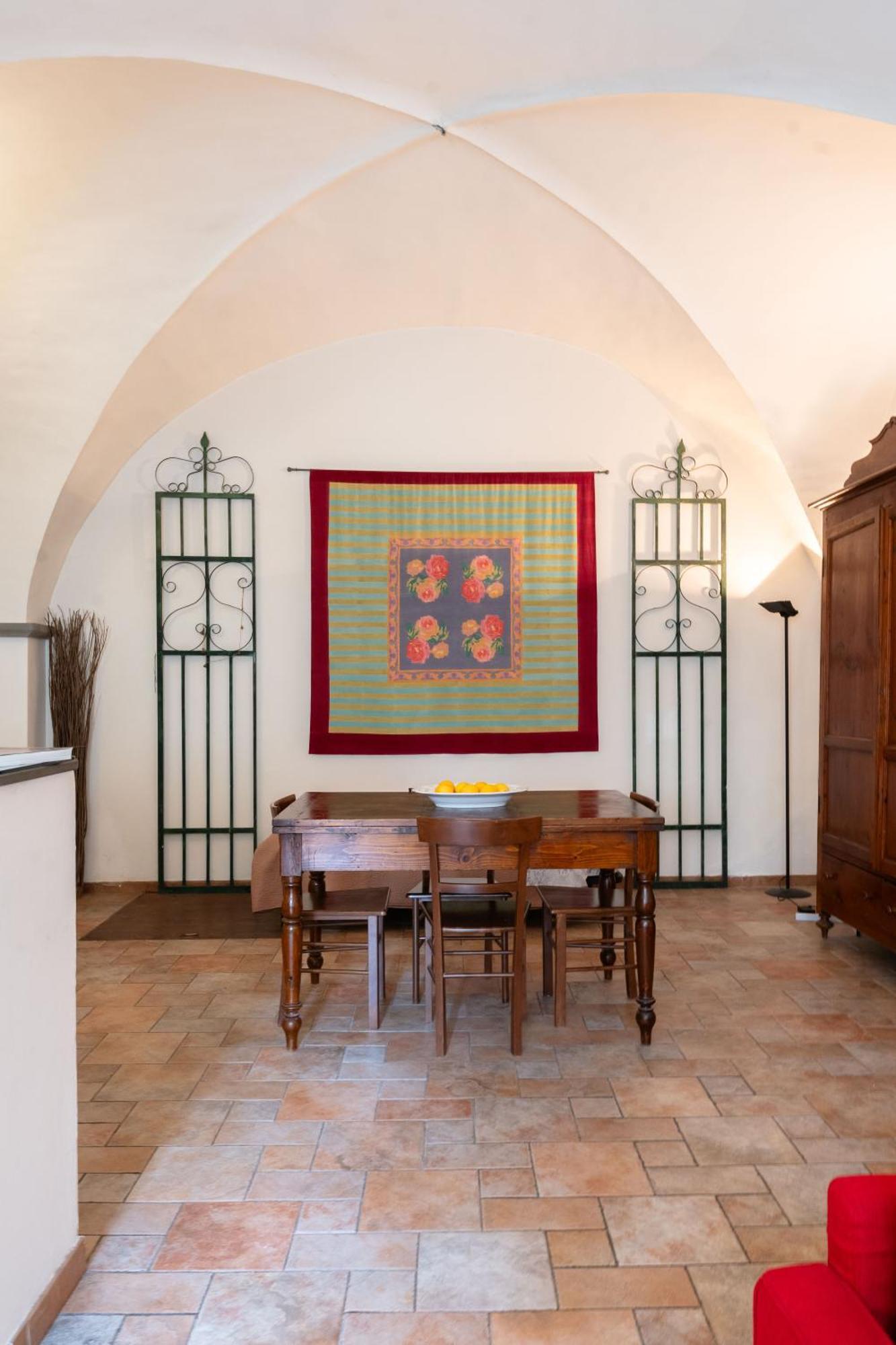 Appartement Characteristic In The Center Of