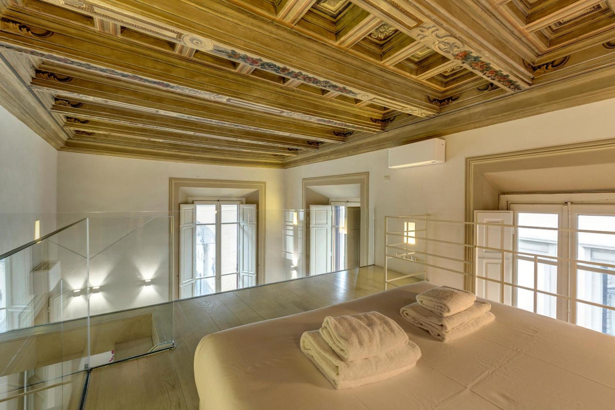 Apartment Gold Florence