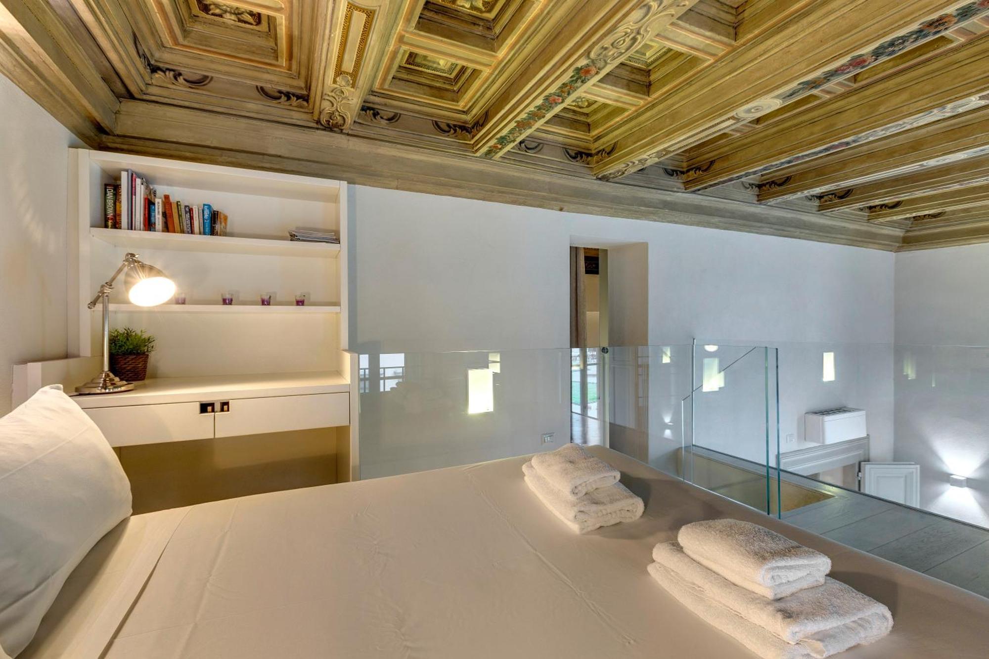 Apartment Gold Florence