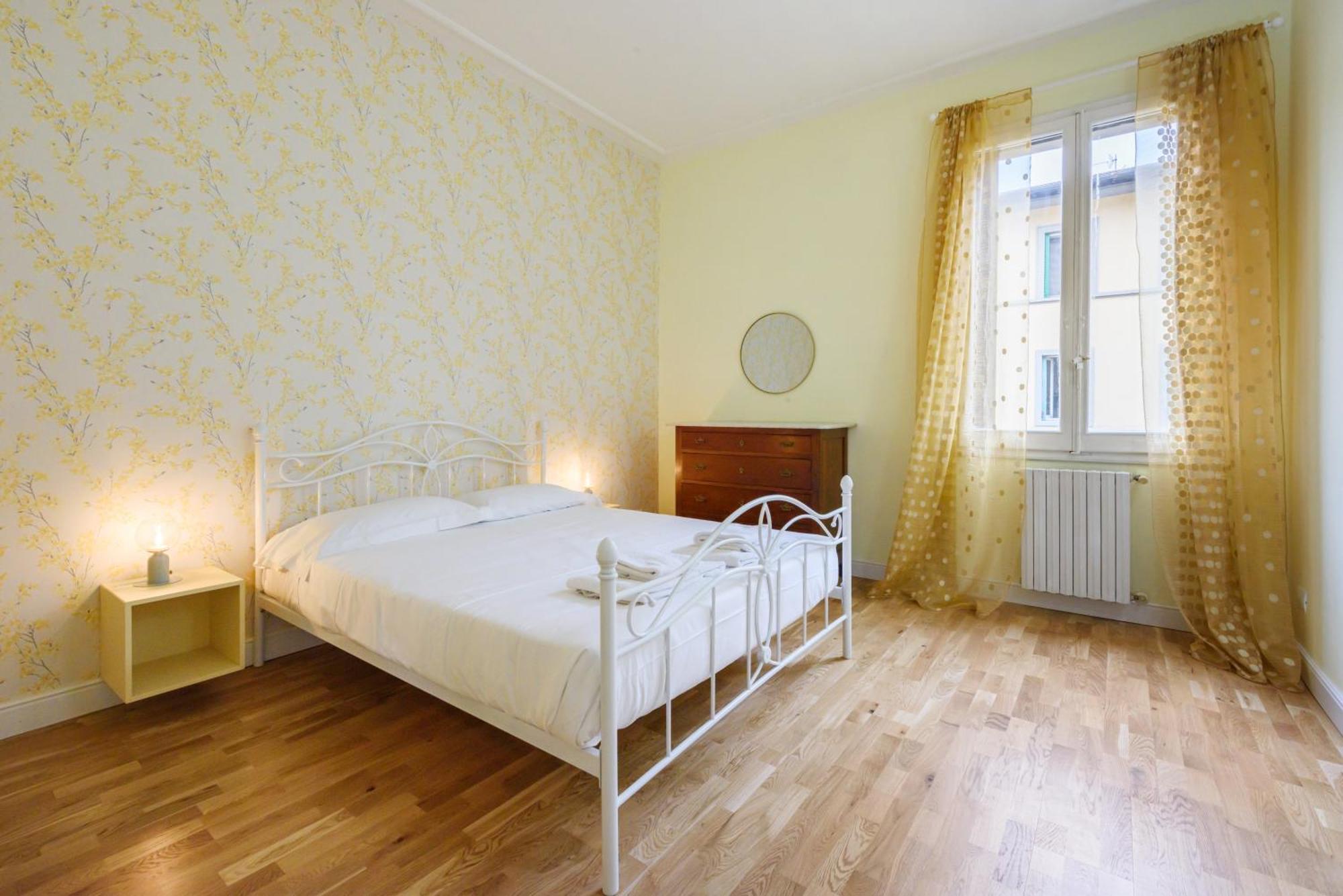 Fabbroni 3 Bedrooms By Mmega Apartment
