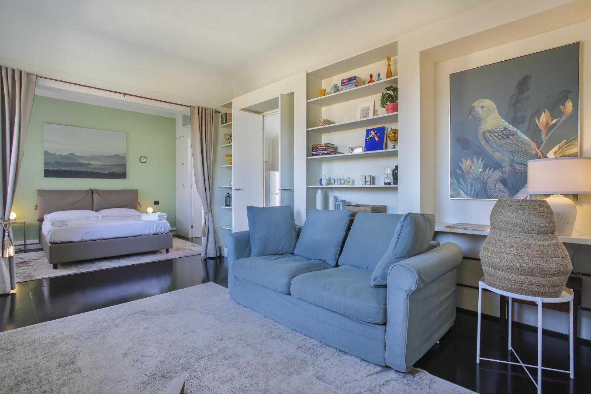 Beatrice - Sweet Dreams In Apartment Florence