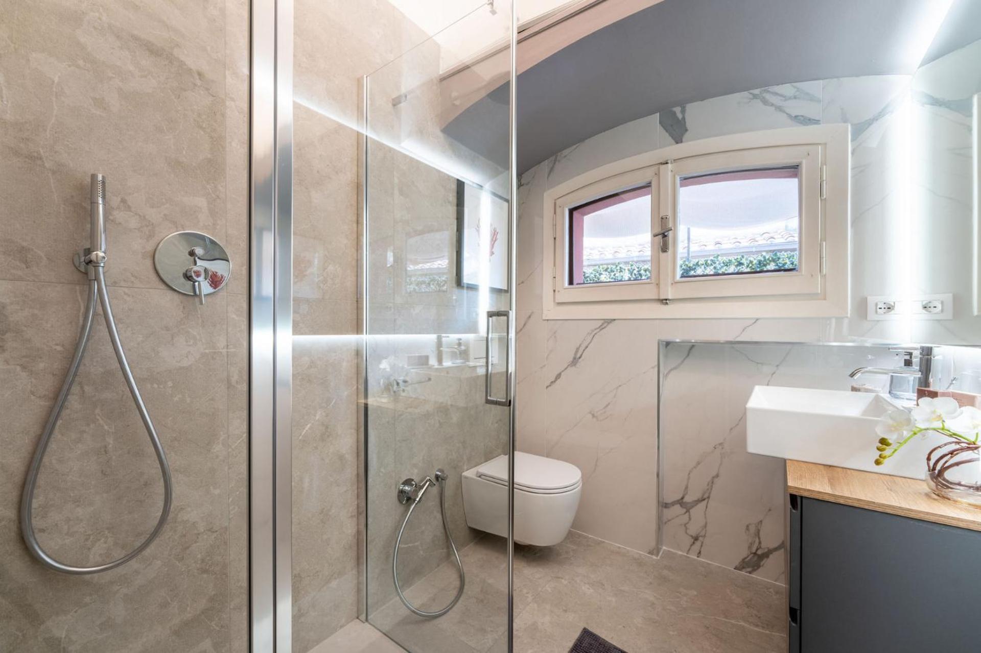 Luxury River With Terrace Apartment Florence
