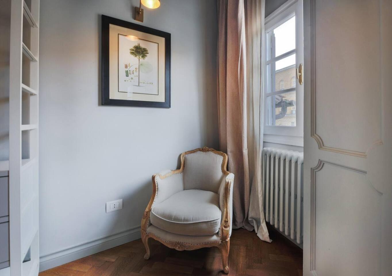 Pitti 8 With Amazing View Apartment