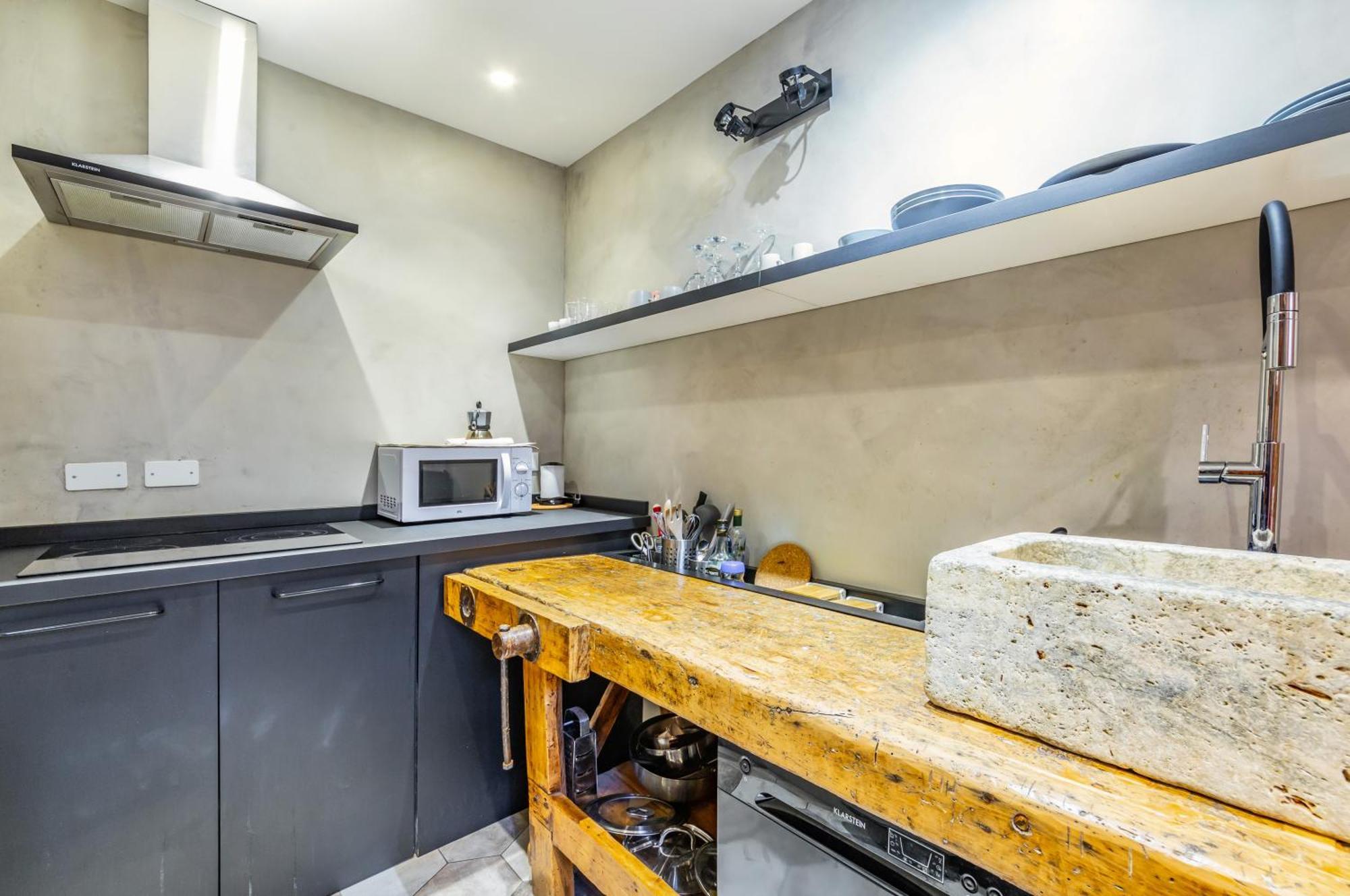 Oltrarno Duplex Apartment *