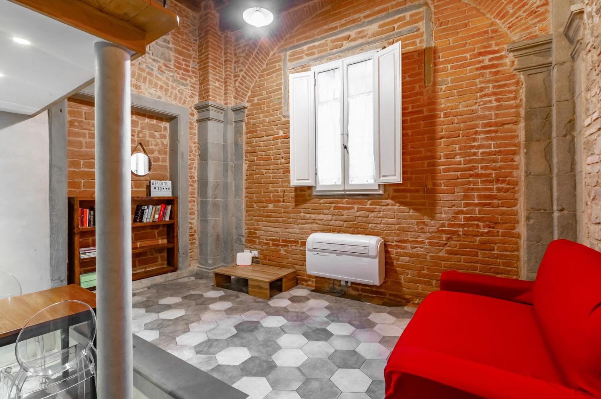 Oltrarno Duplex Apartment Florence