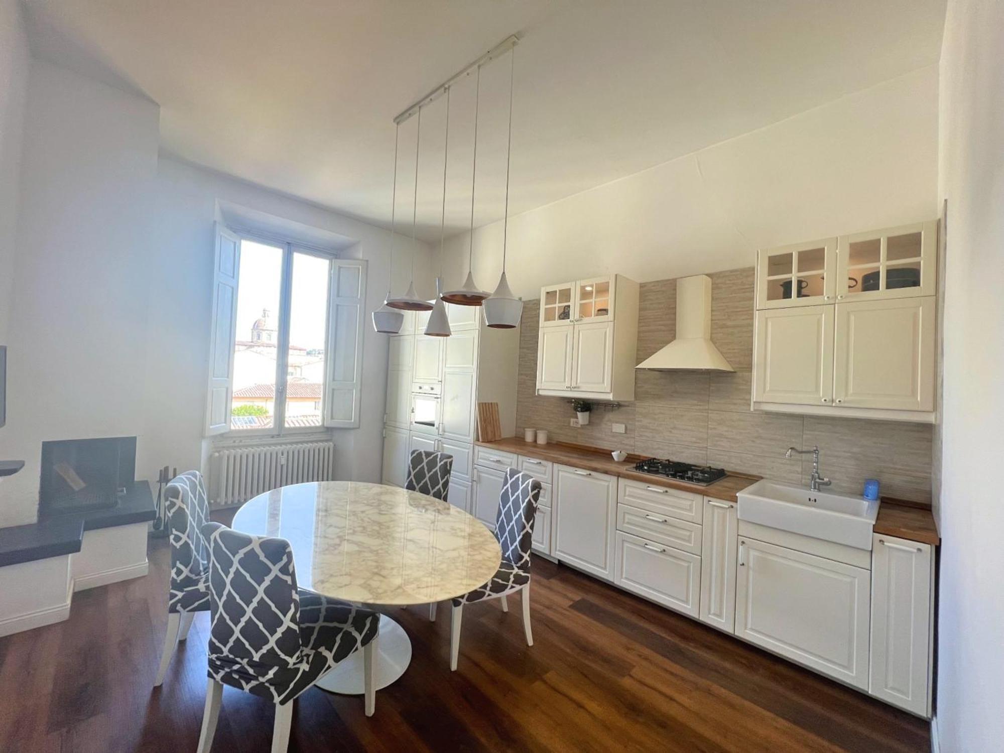 Santa Rosa 3 Bedrooms - Private Parking * Florence