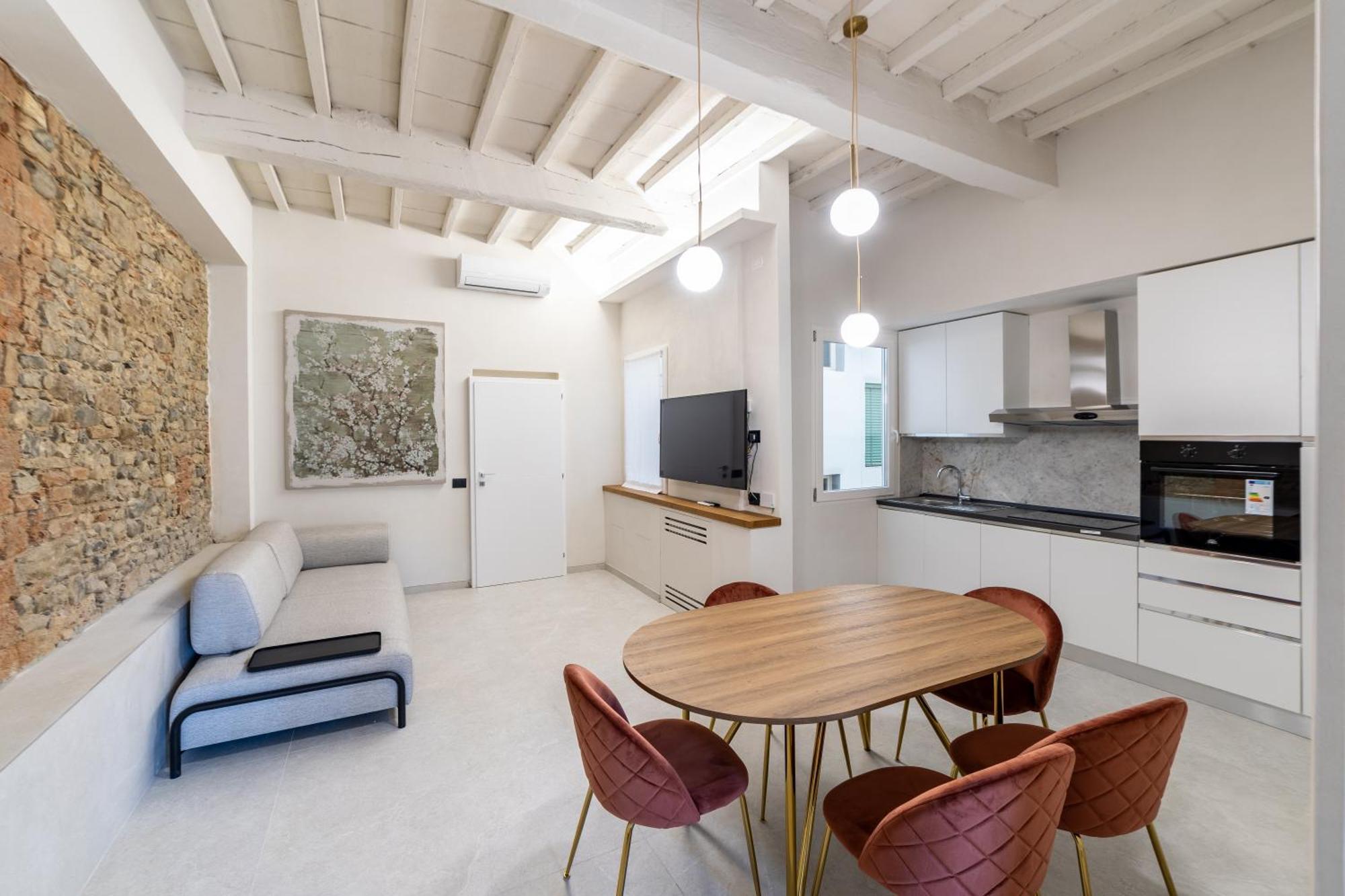 Leovinci Guest house