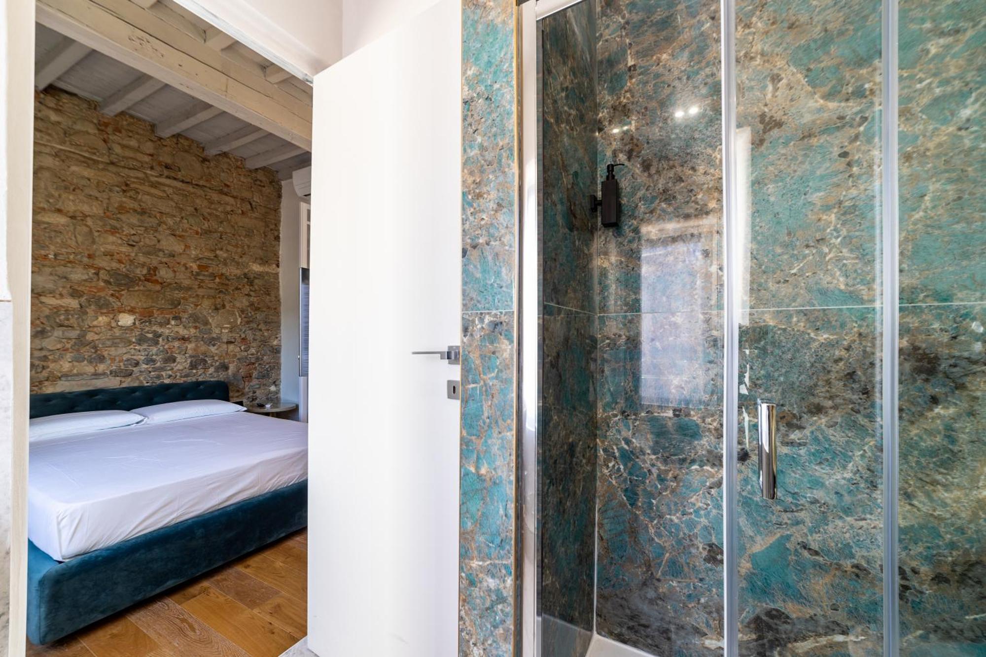 Leovinci Guest house *