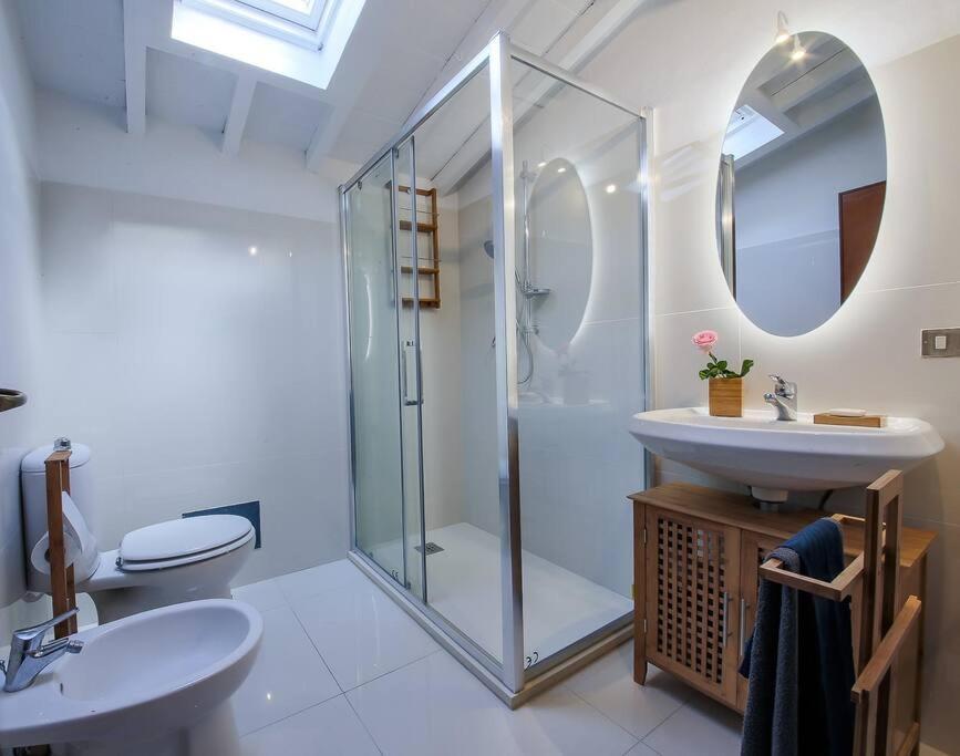 Santa Croce At Your Fingertips. Apartment Florence