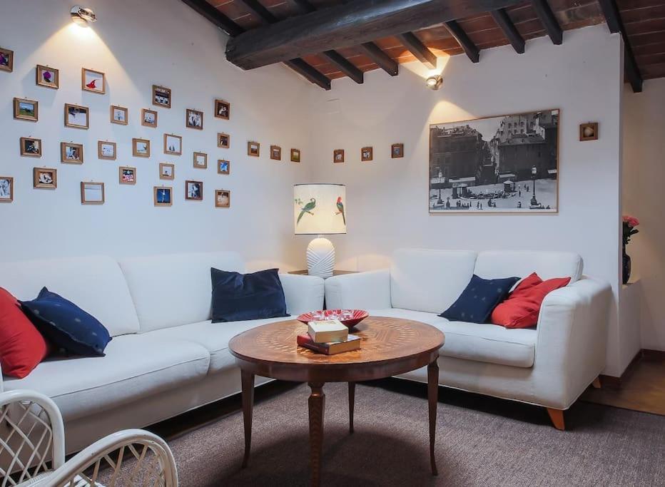 Apartment Santa Croce At Your Fingertips.