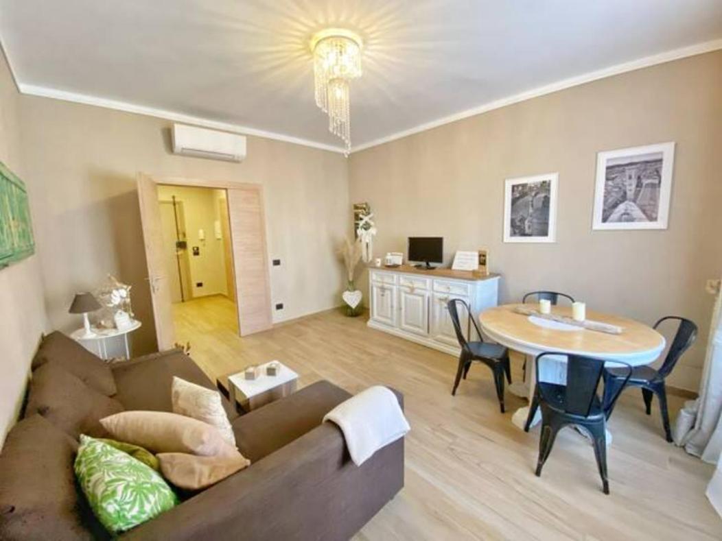 Fevira Airport Apartment