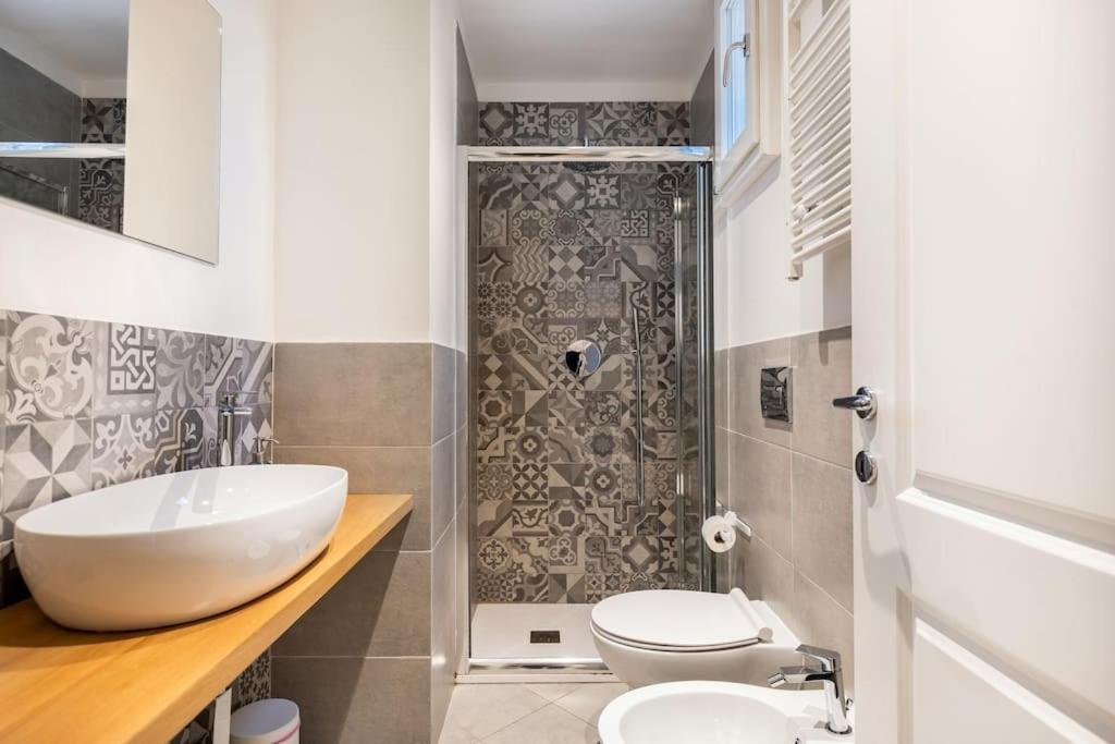 Apartment White Martelli *