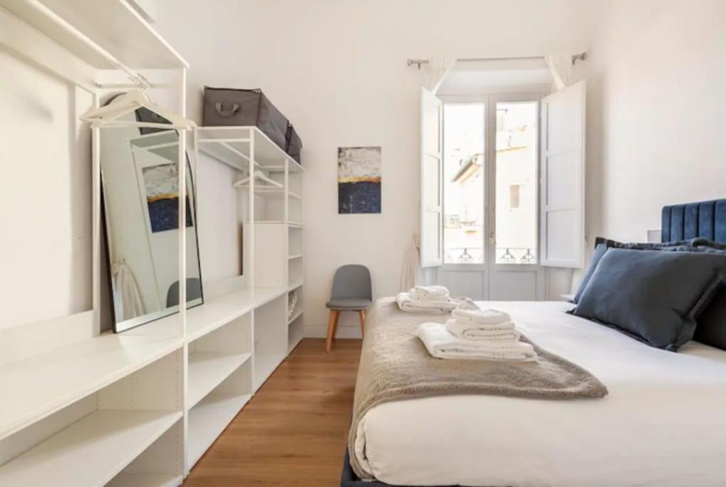 Apartment White Martelli Florence