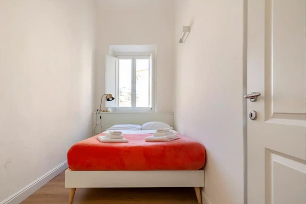 Apartment White Martelli *