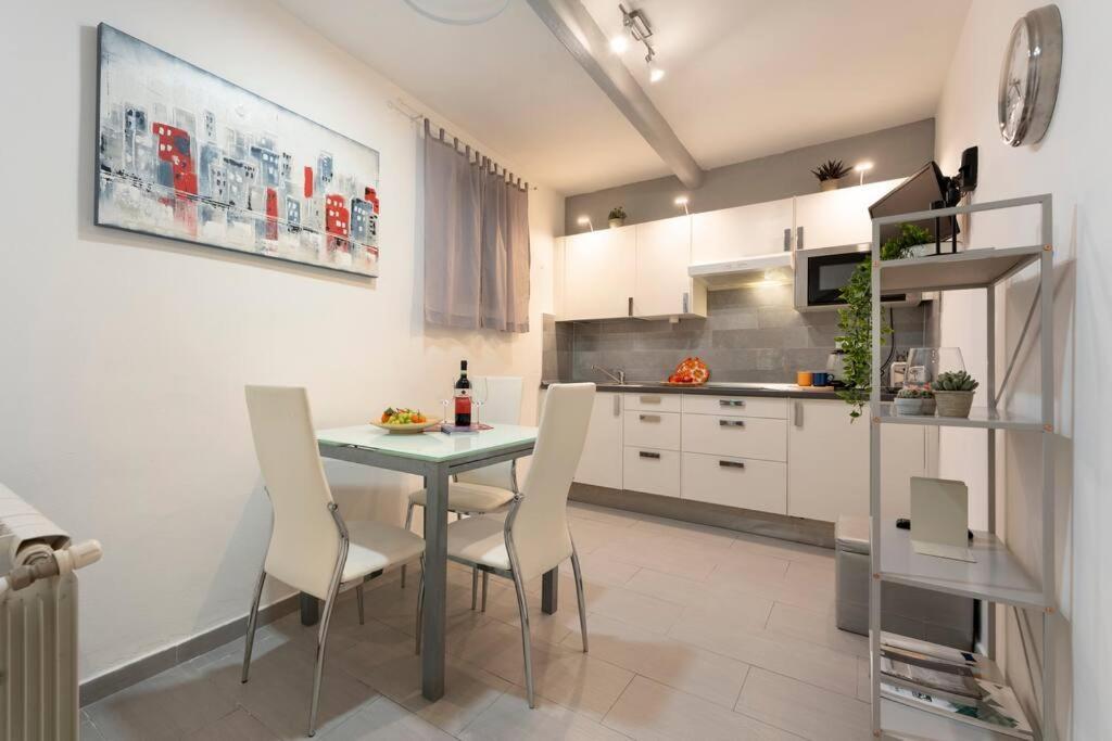 Macci-sant' Ambrogio One Bedroom Flat Apartment