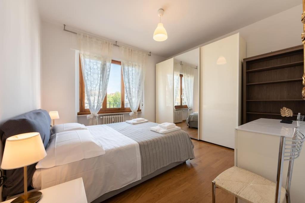 Belfiore2 1 Bedroom Apt By The Railways Station Appartement *