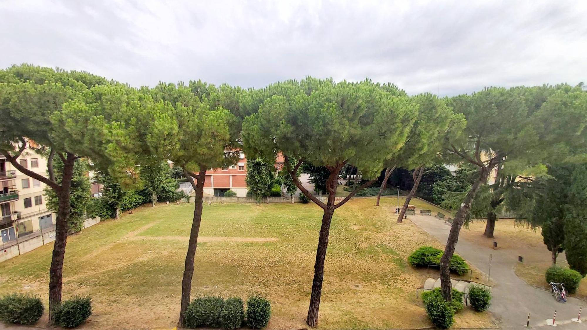 Séjour chez l'habitant Jf Yellow - Ideal Location Away From The Crowds And Close To The Tramline Stop - Only Female Guests Or Couples Florence