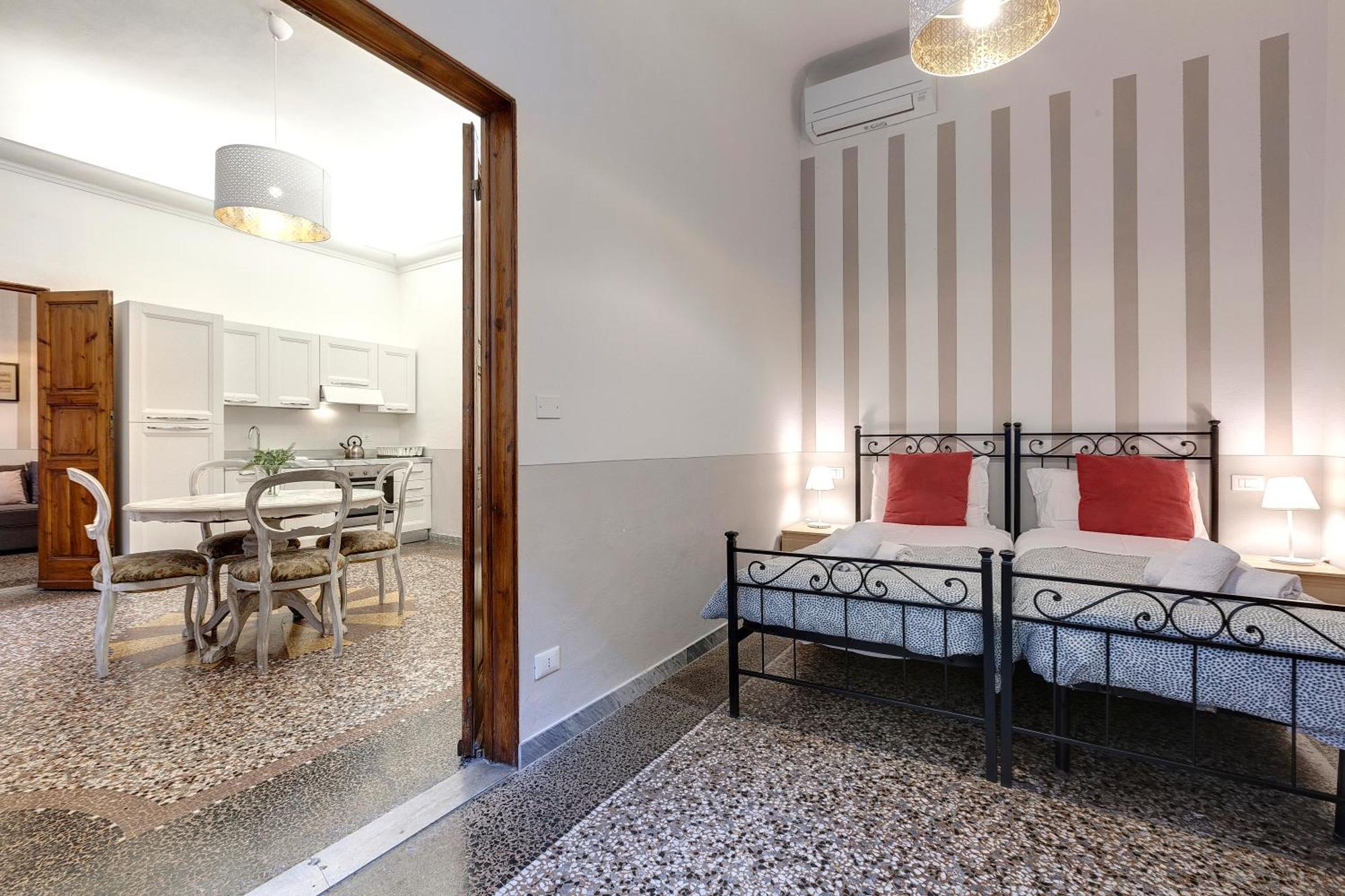 Apartment Proconsolo 9s Florence