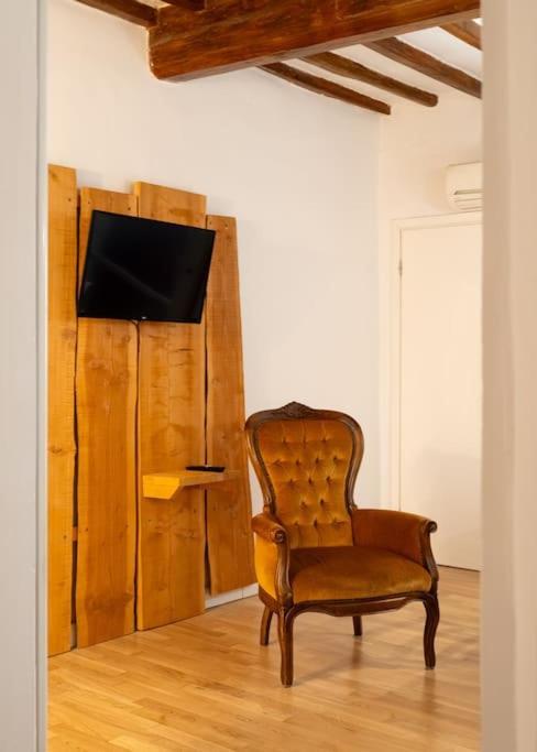 Keys Of Italy - Mercato 20 - Modern 1 Bedroom Nearby Mercato