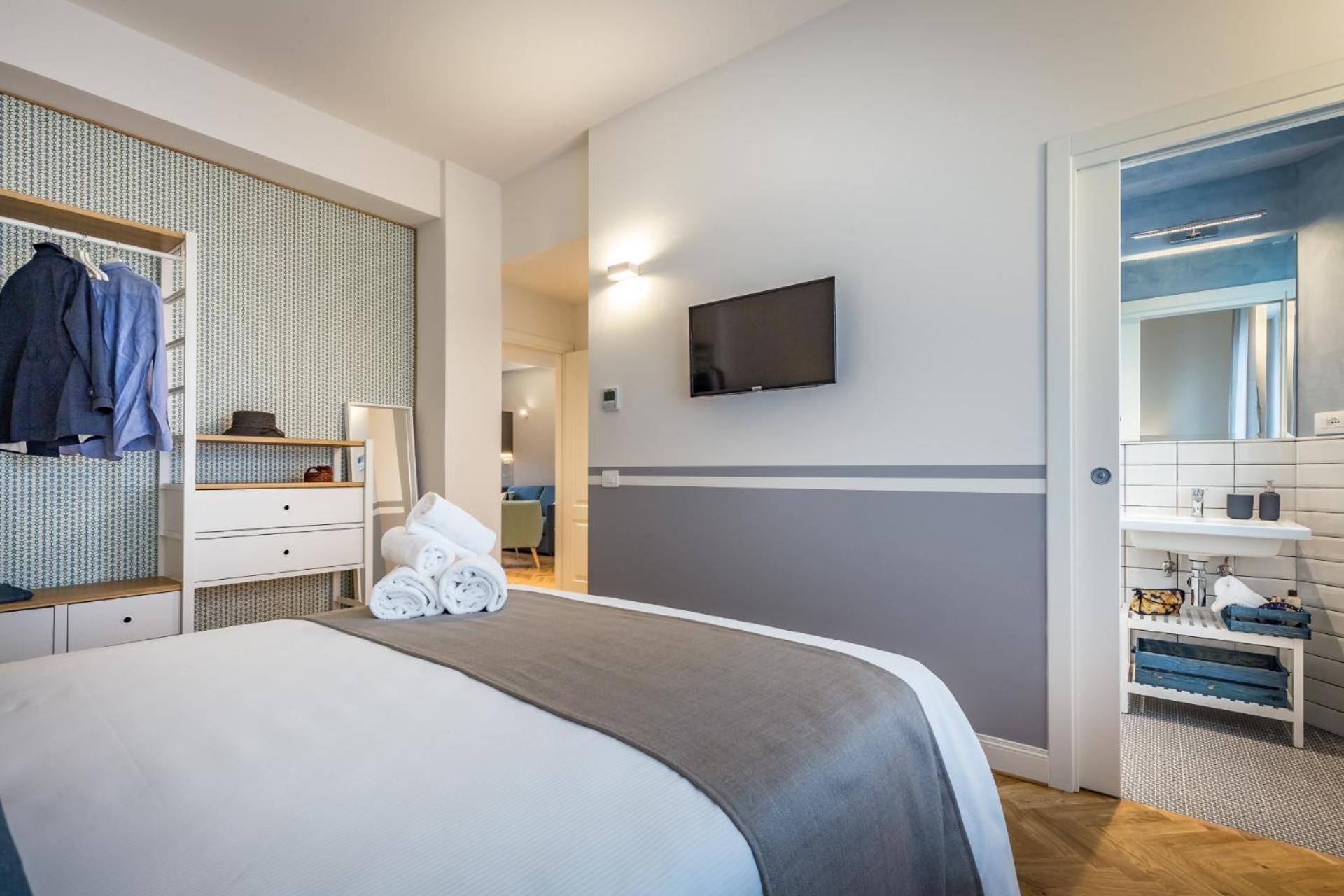 - Cobalt Cove 2 Bedroom Apartment