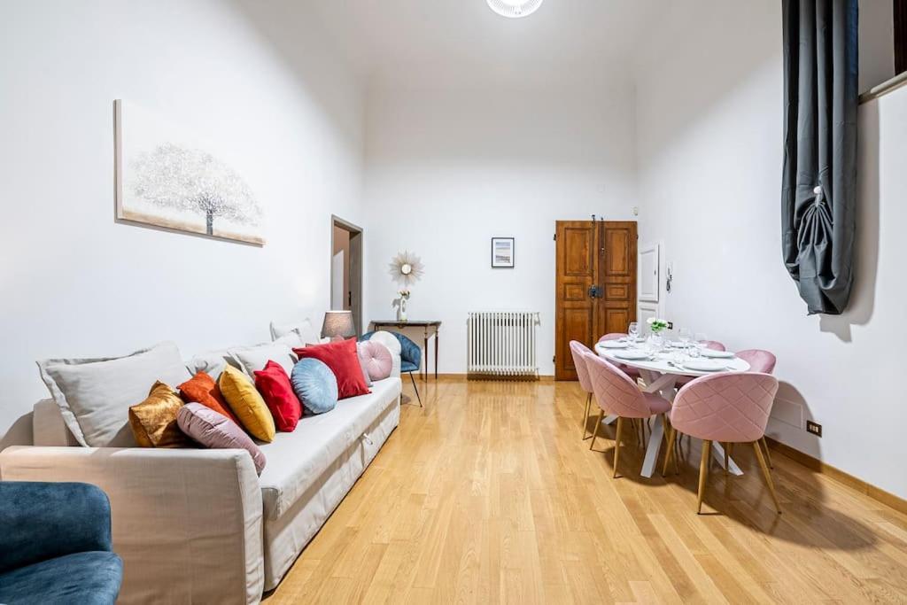 Palace Strozzi 200mq Penthouse 3 King Size Appartement *