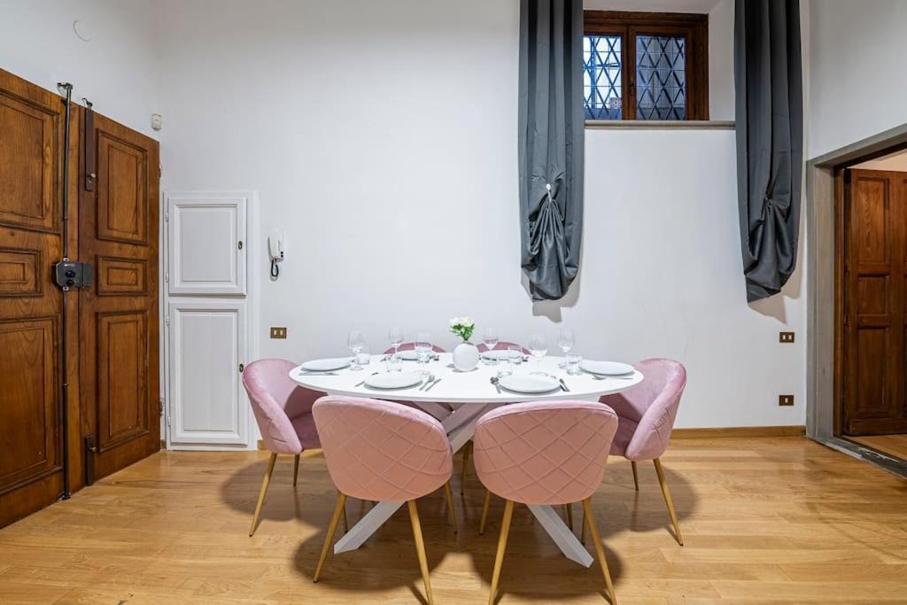 Palace Strozzi 200mq Penthouse 3 King Size Appartement *