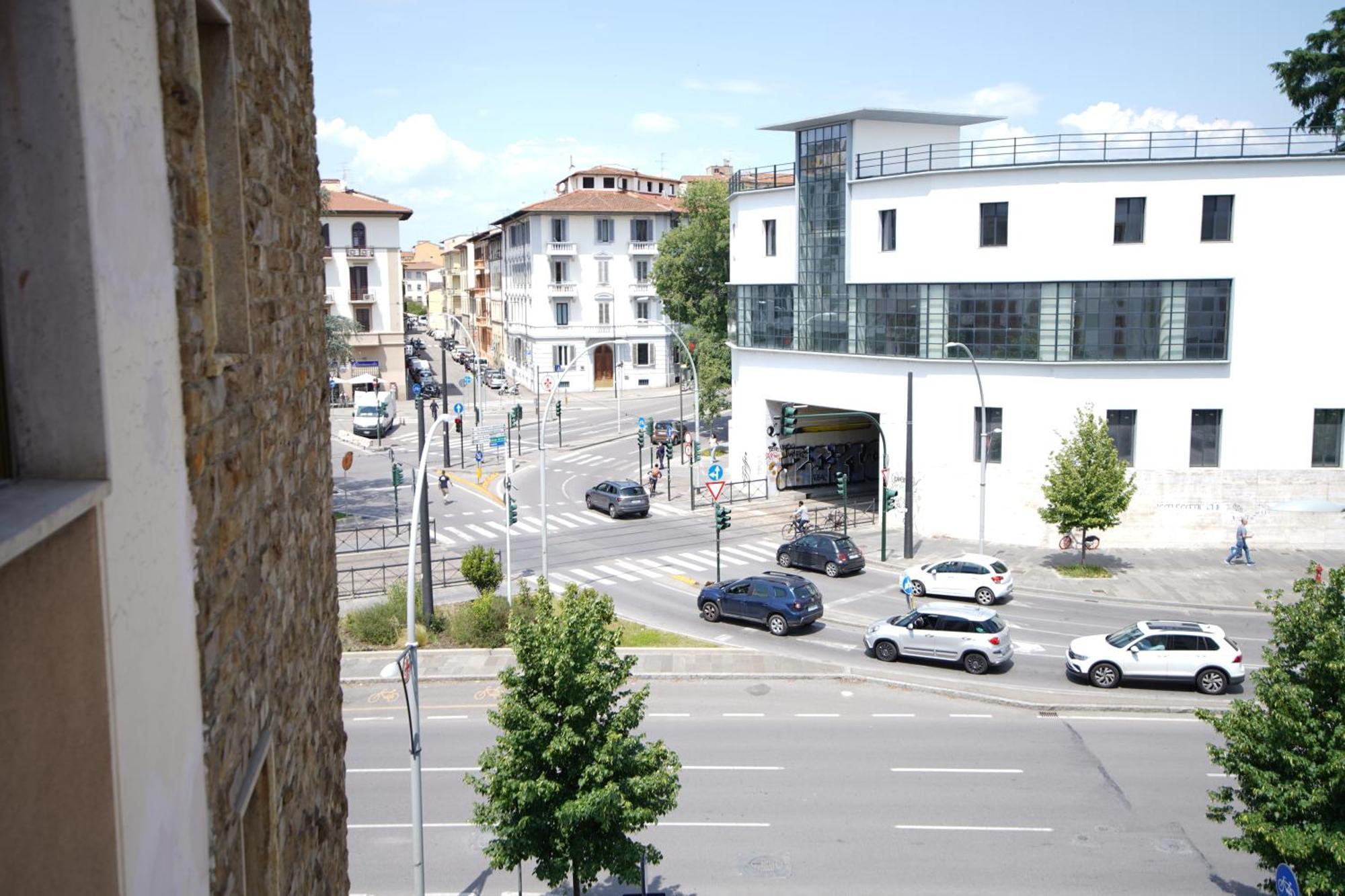 Appartement Sky Downtown Smn ,train Station,2 Letti,balcone Florence