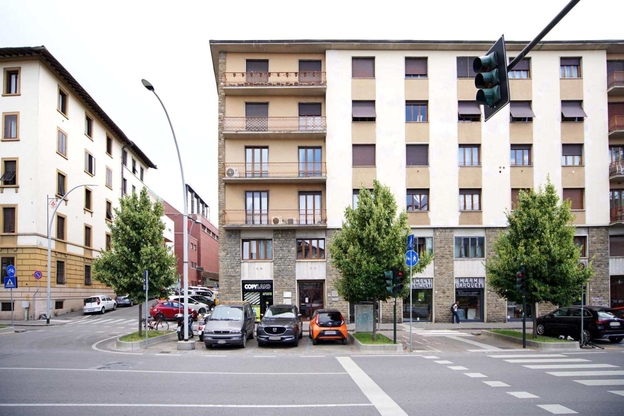 Sky Downtown Smn ,train Station,2 Letti,balcone Appartement Florence