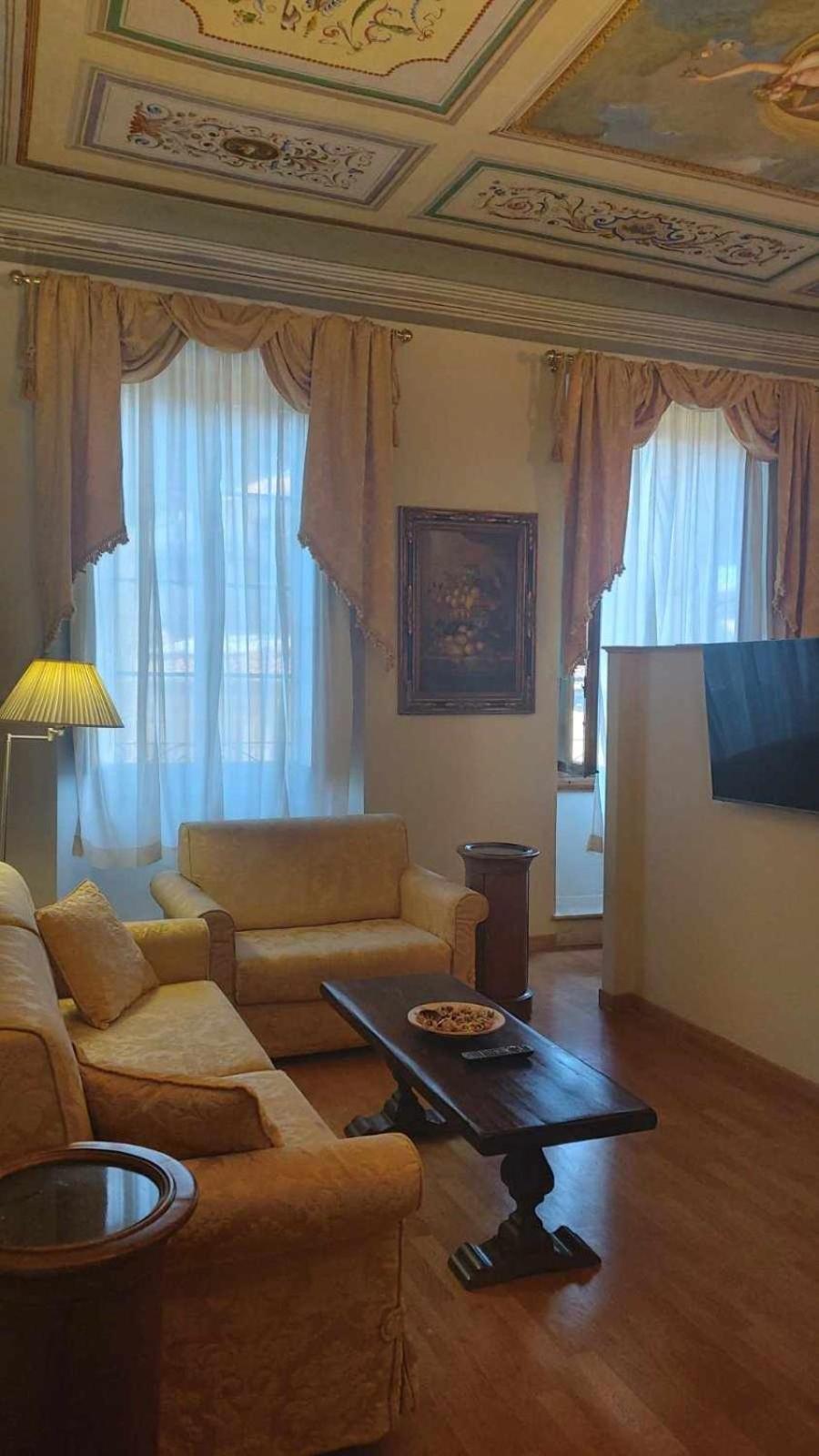 Tornabuoni La Petite Appart hôtel Florence