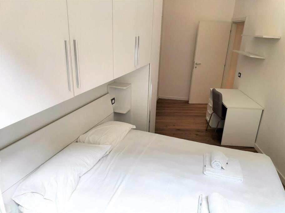 Pandolfini Apartment- With 2 Bedrooms Florence