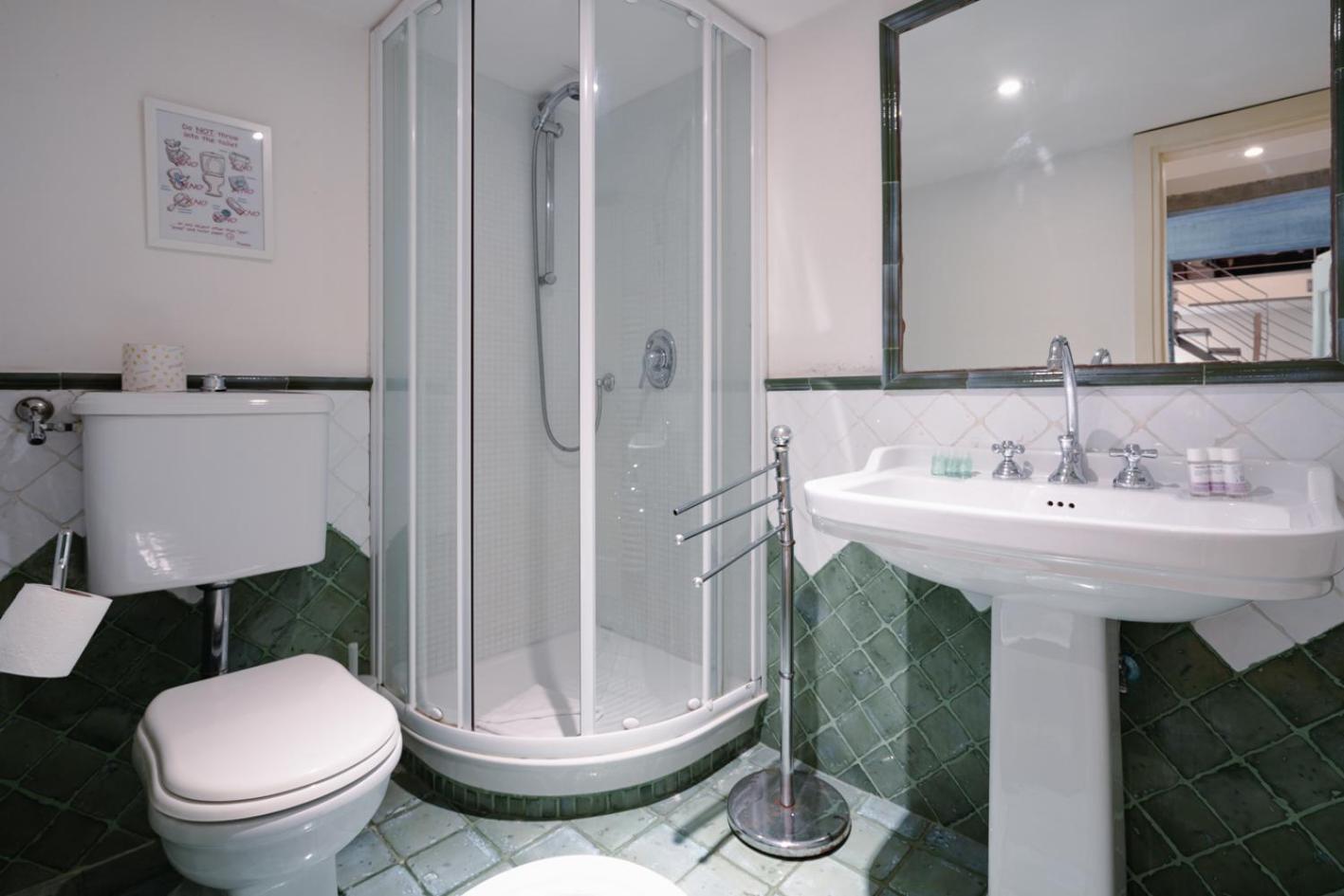 Apartment Piazza Dei Ciompi With Private Garden Florence