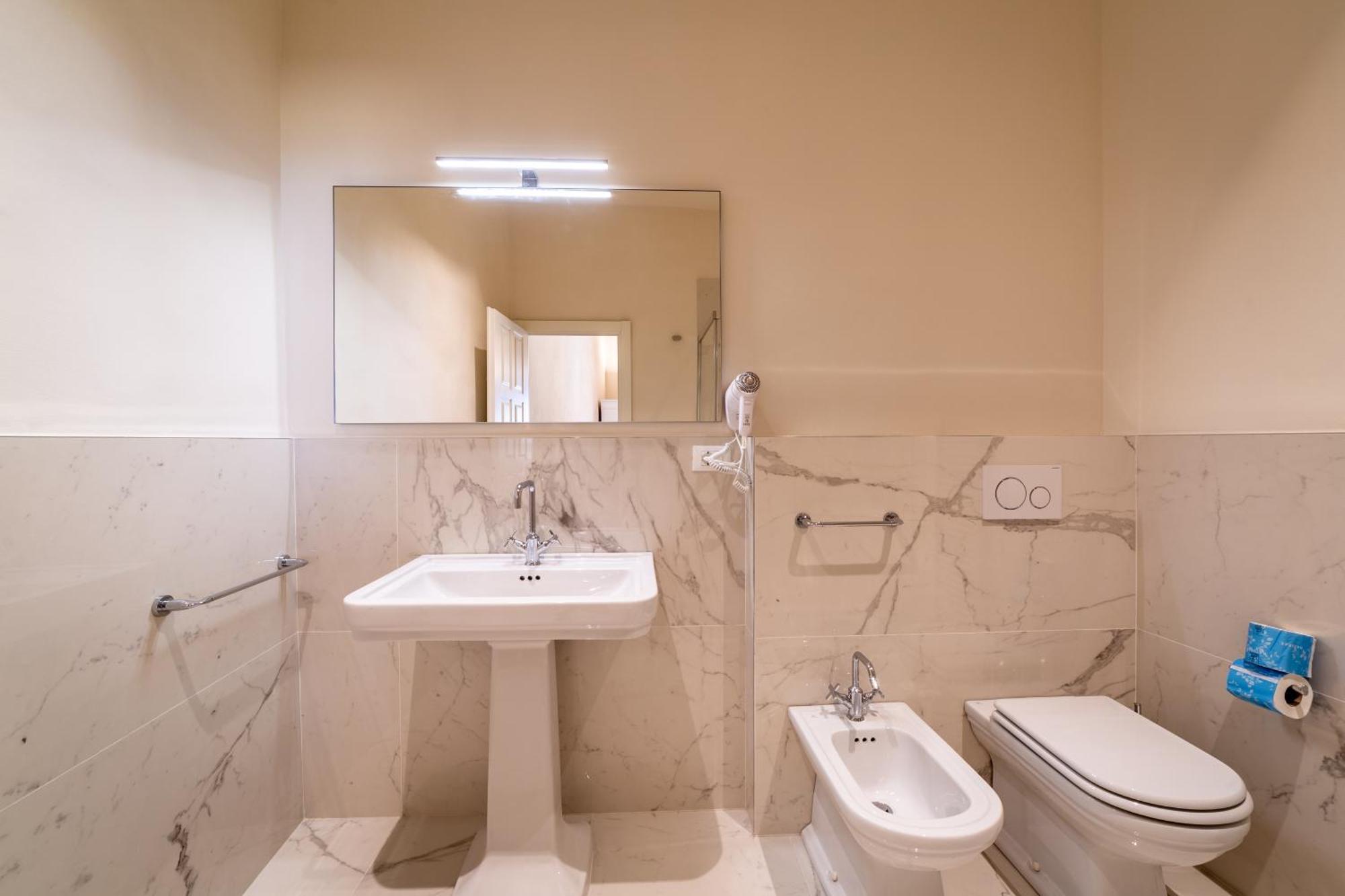 Guest house Residenza D'epoca Palazzo Salviati Quaratesi Florence