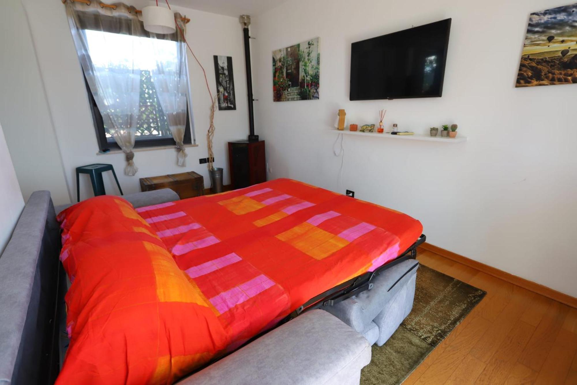 Marconi Apartment *