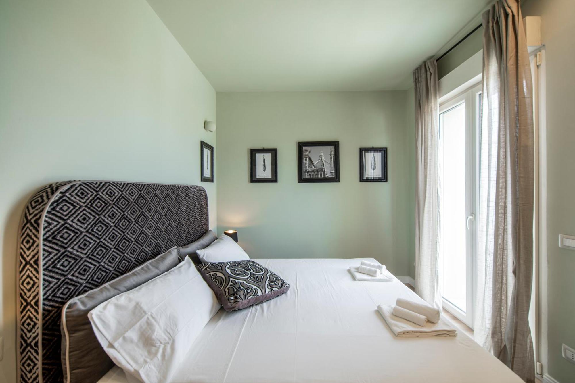 Appartement Penthouse With Terrace Over