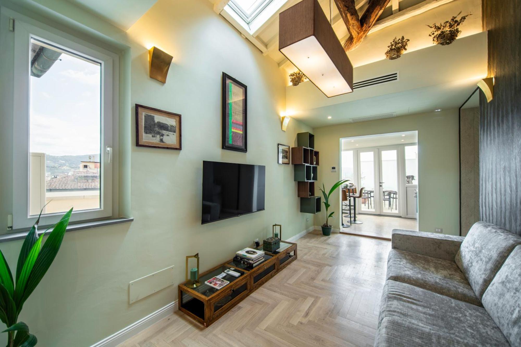 Penthouse With Terrace Over Appartement *
