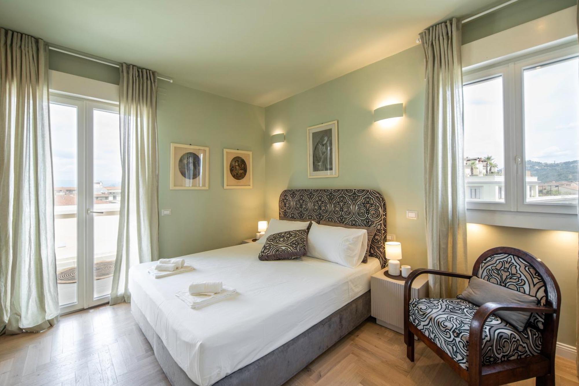 Appartement Penthouse With Terrace Over *