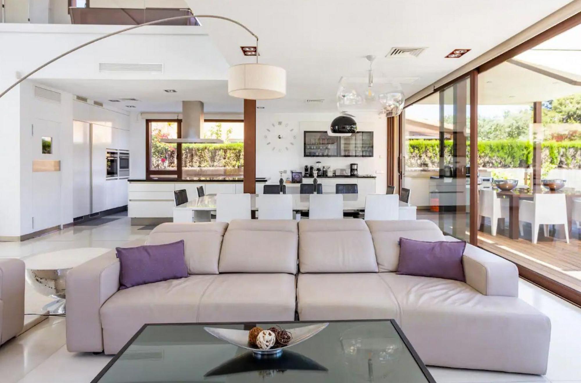 Eleonora Holiday home