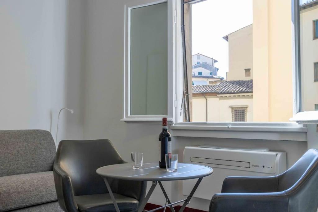 Santa Felicita - Ponte Vecchio Apartment Florence