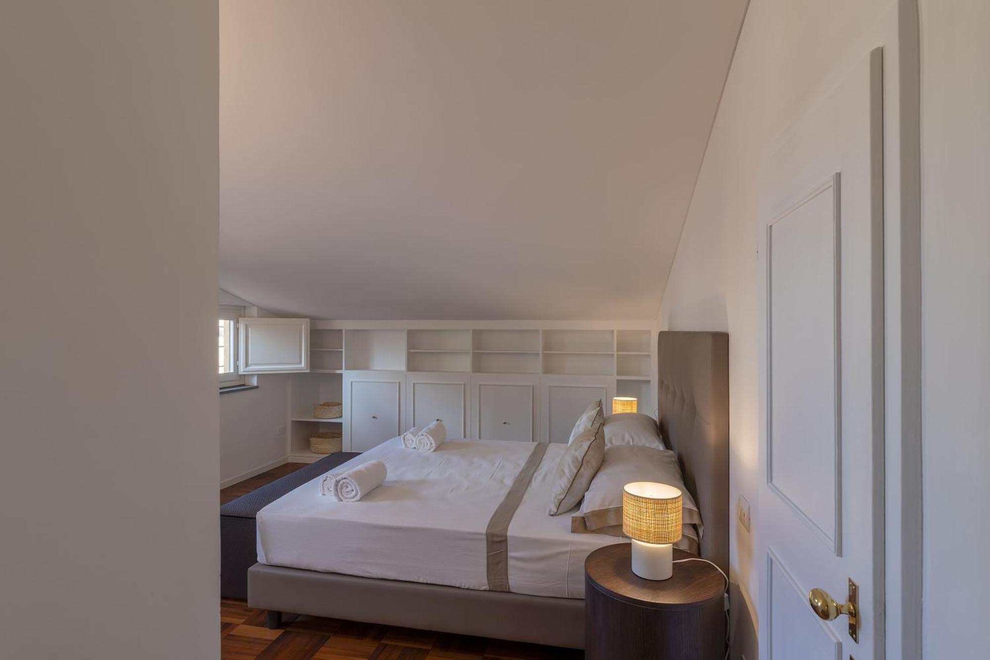 Apartment Dora Penthouse Uffizi View Florence