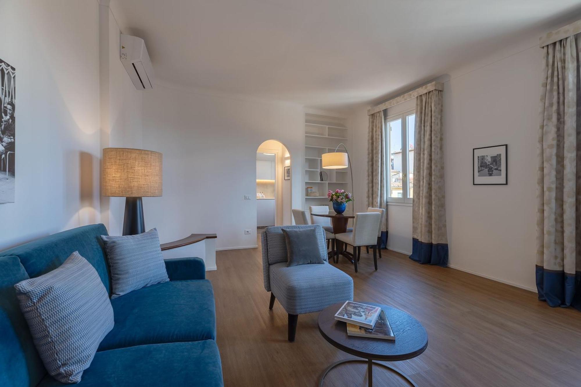 Dora Penthouse Uffizi View Apartment Florence